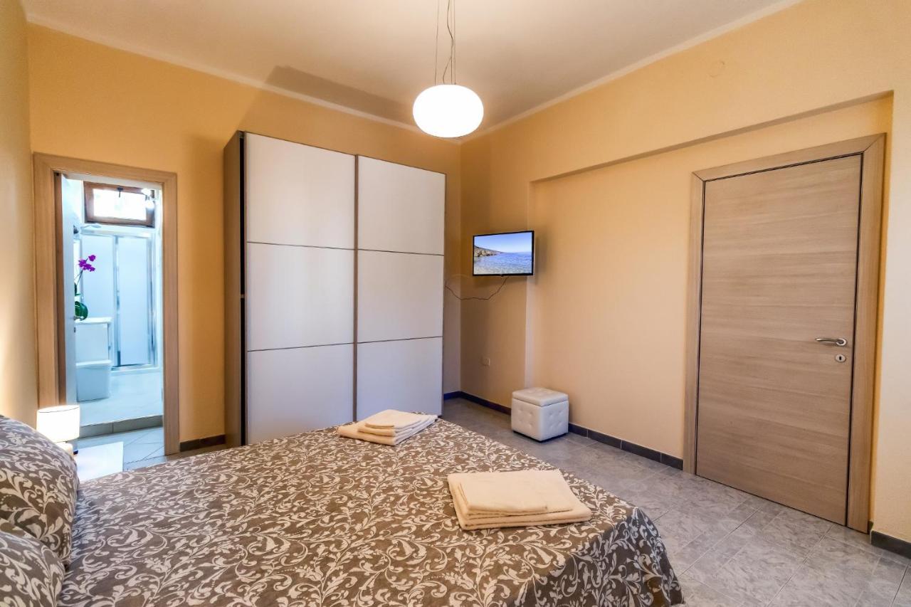 Il Giardino Degli Ulivi Bed & Breakfast Santa Maria Coghinas Ngoại thất bức ảnh