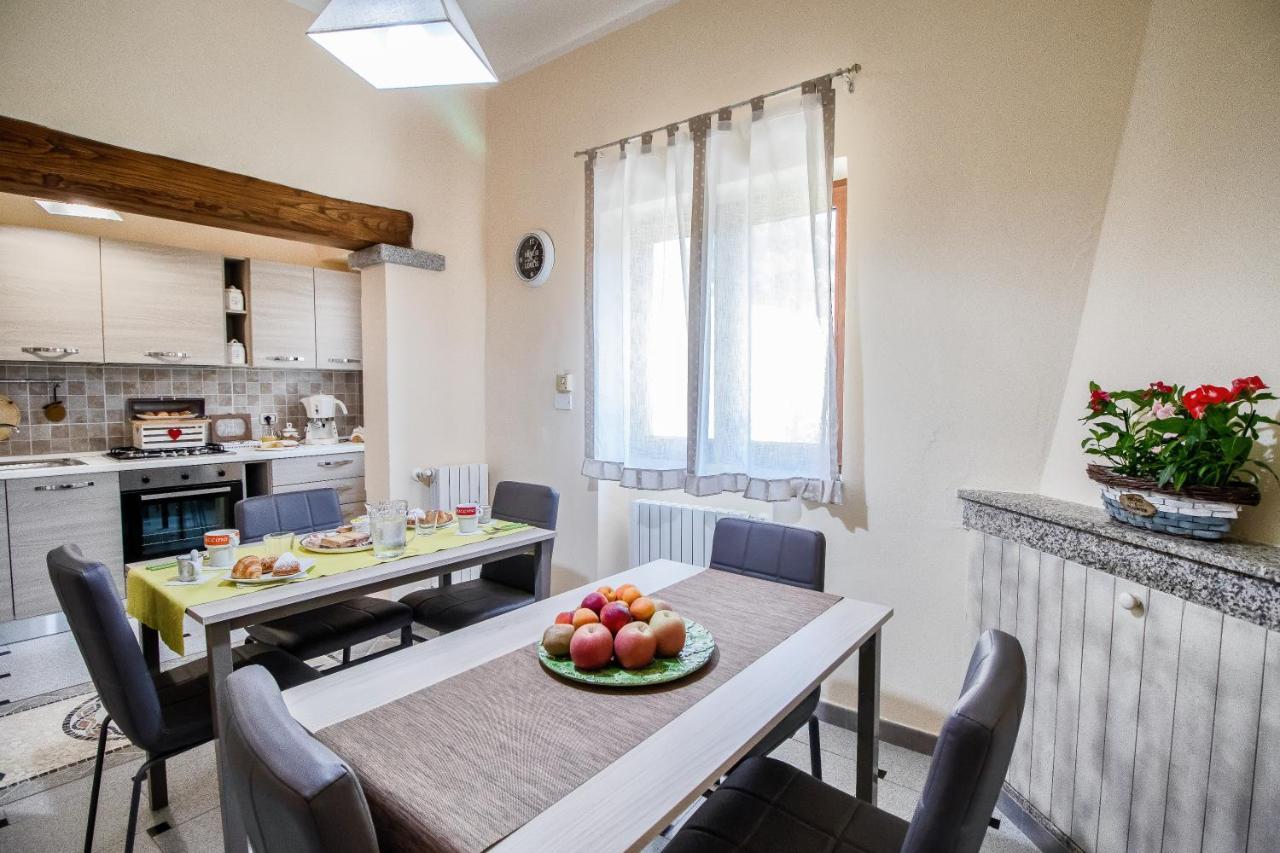 Il Giardino Degli Ulivi Bed & Breakfast Santa Maria Coghinas Ngoại thất bức ảnh